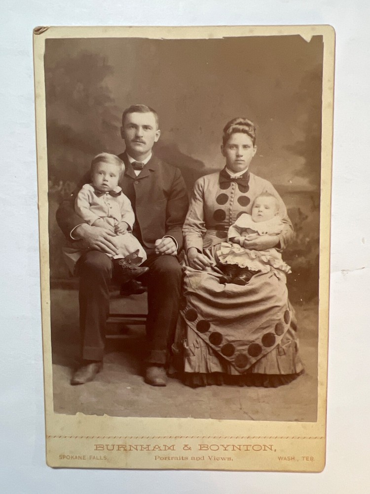 VTG Cabinet Photo Victorian Family Spokane Falls Washington Territory