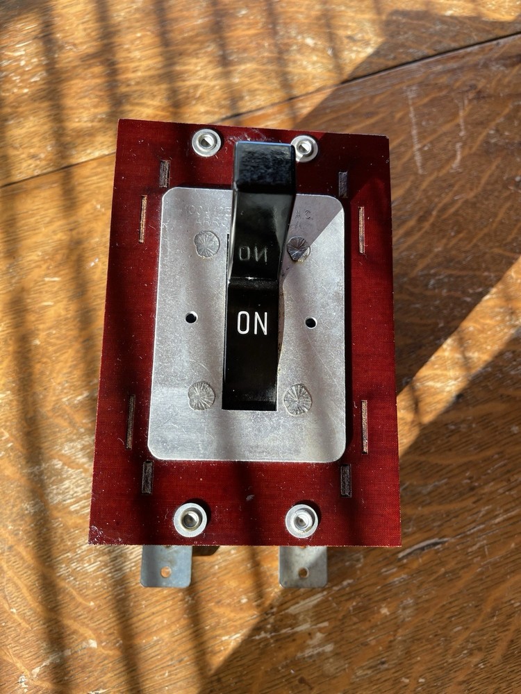 Vintage-100 Amp-500 Volt-AC-Industrial Grade-Switch-Arrow-Hart & Hedgeman-USA!-image