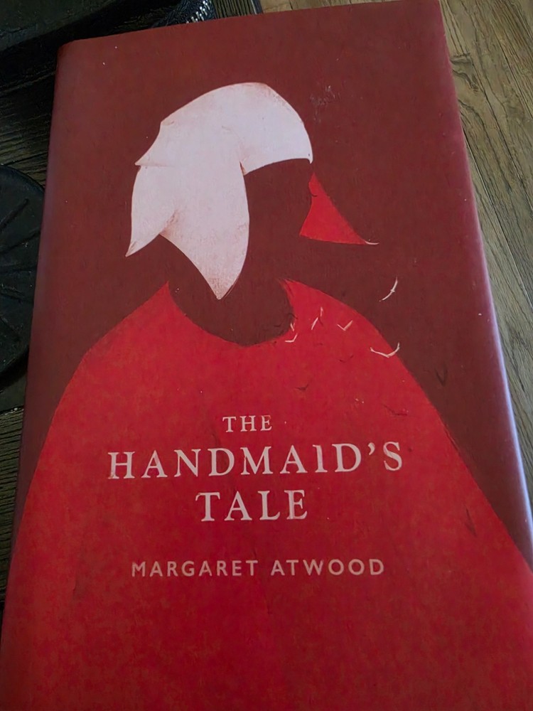 Handmaid's Tale by Margaret Atwood (2017, Hardcover)