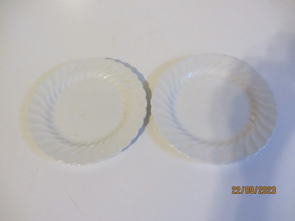 2 Johnson Bros REGENCY Snowhite Swirl 6 1/4