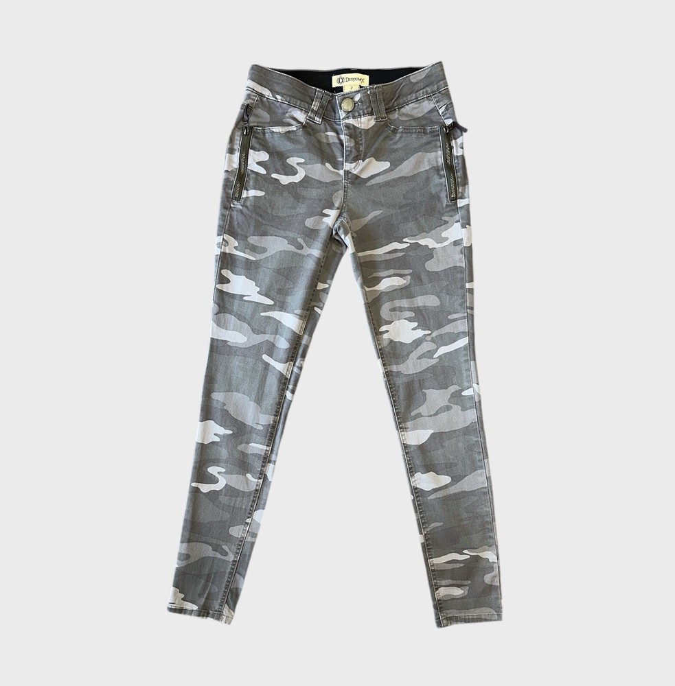 Democracy Ab Technology Size 2 Green Camouflage Skinny Jeans  Faux Zip Pockets