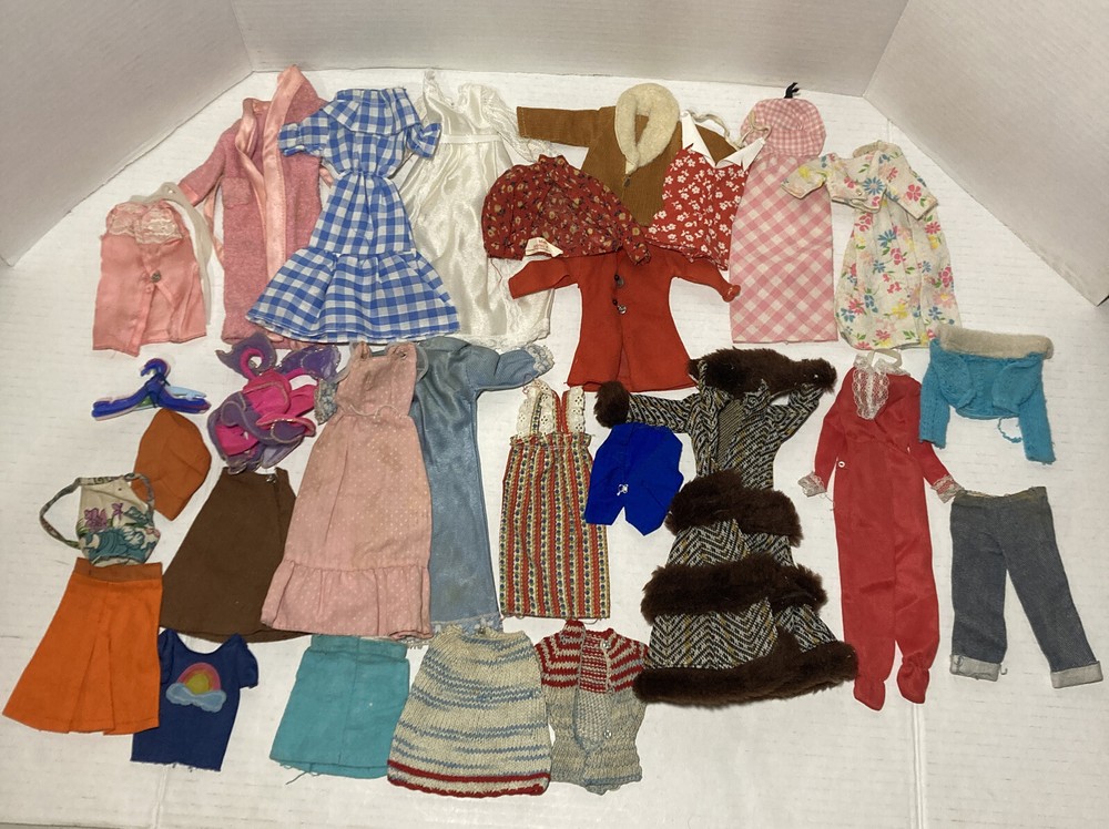 Vintage Barbie Fashion Mixed Lot Clothes Dresses Pants Outfits