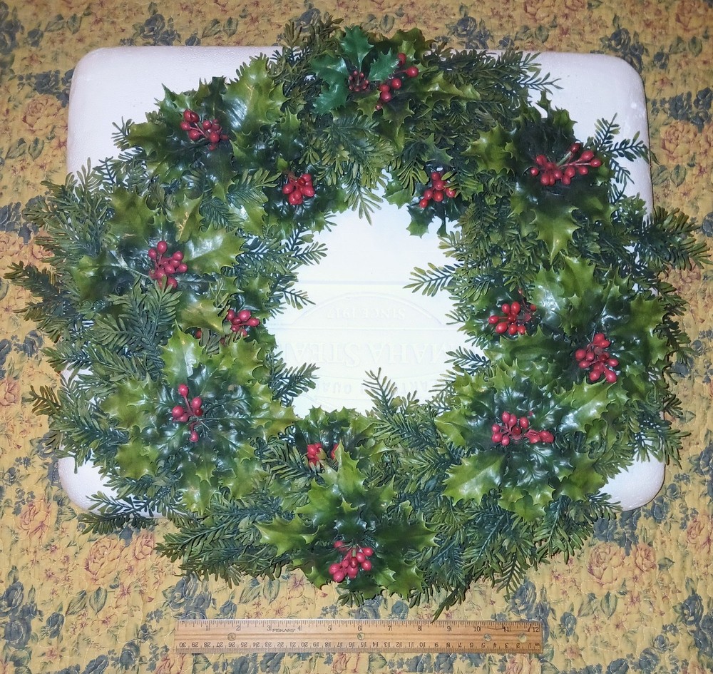 Vintage, MCM Christmas Wreath, 20+