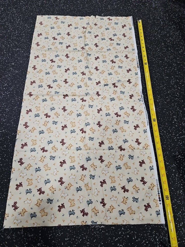 1 Yard Cats Playing Cotton Fabric