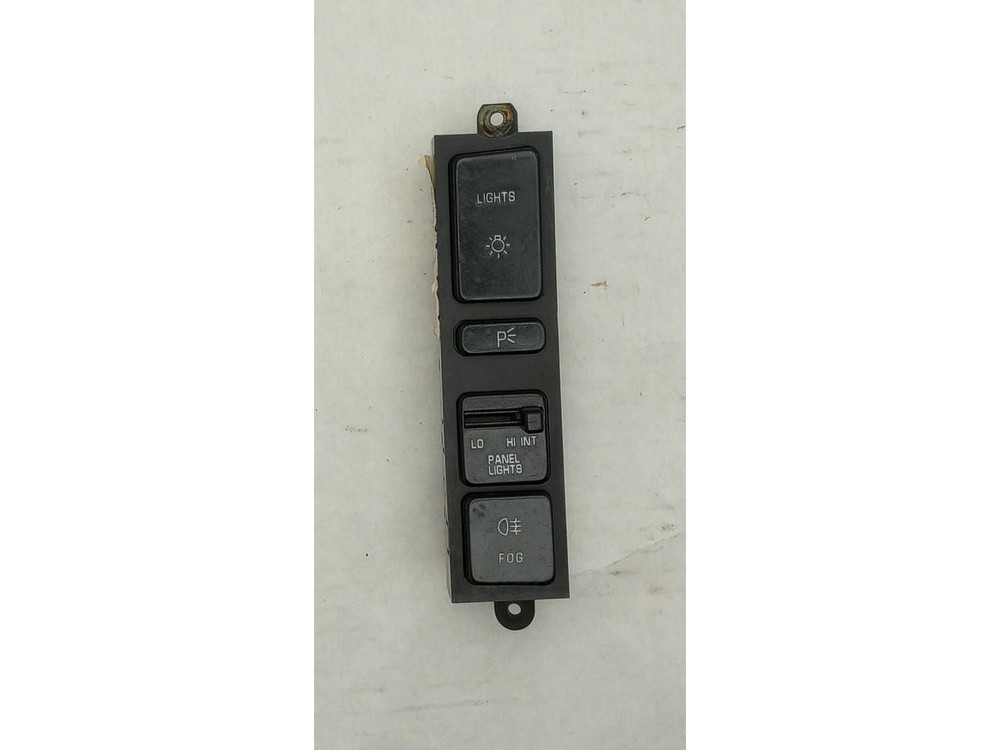 Buick Reatta Coupe Headlight Fog Lamp Control Switch 1988-1991