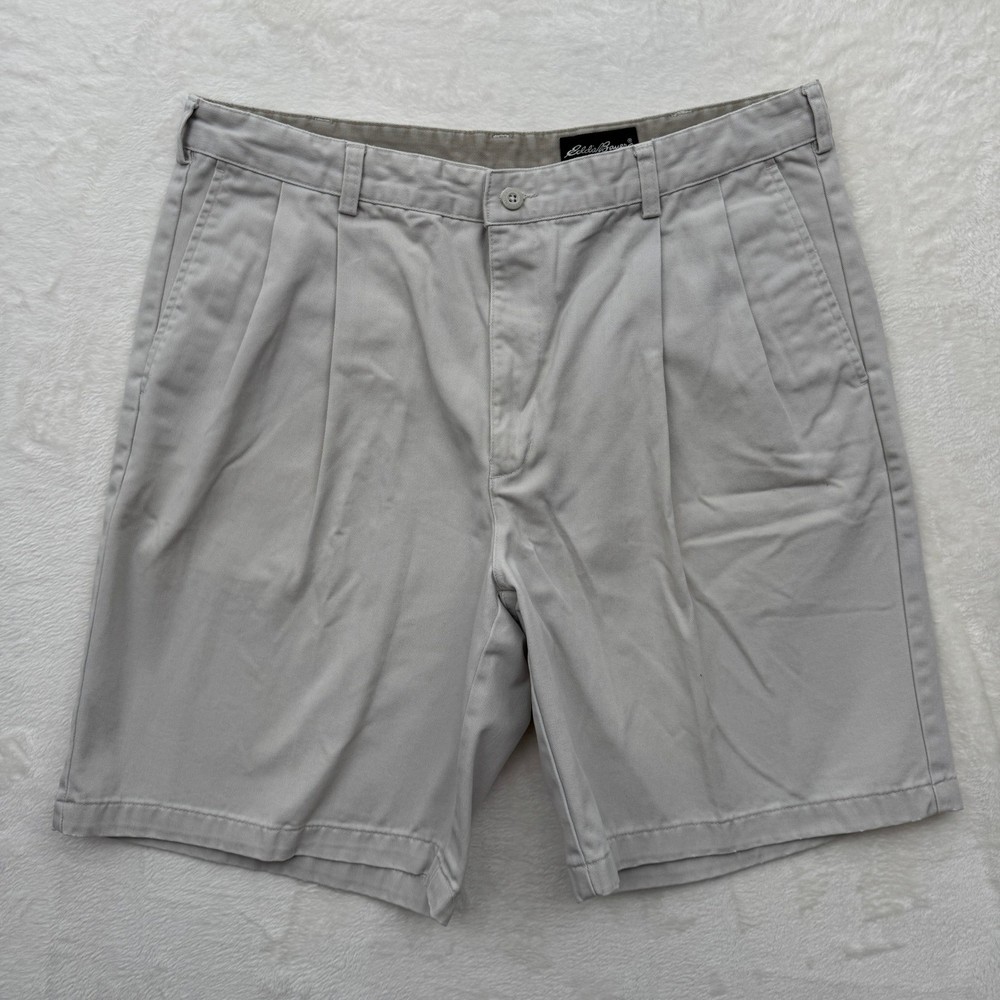 Eddie Bauer Chino Shorts Mens 38 Khaki Tan Pleated Cotton Relaxed Fit Outdoor