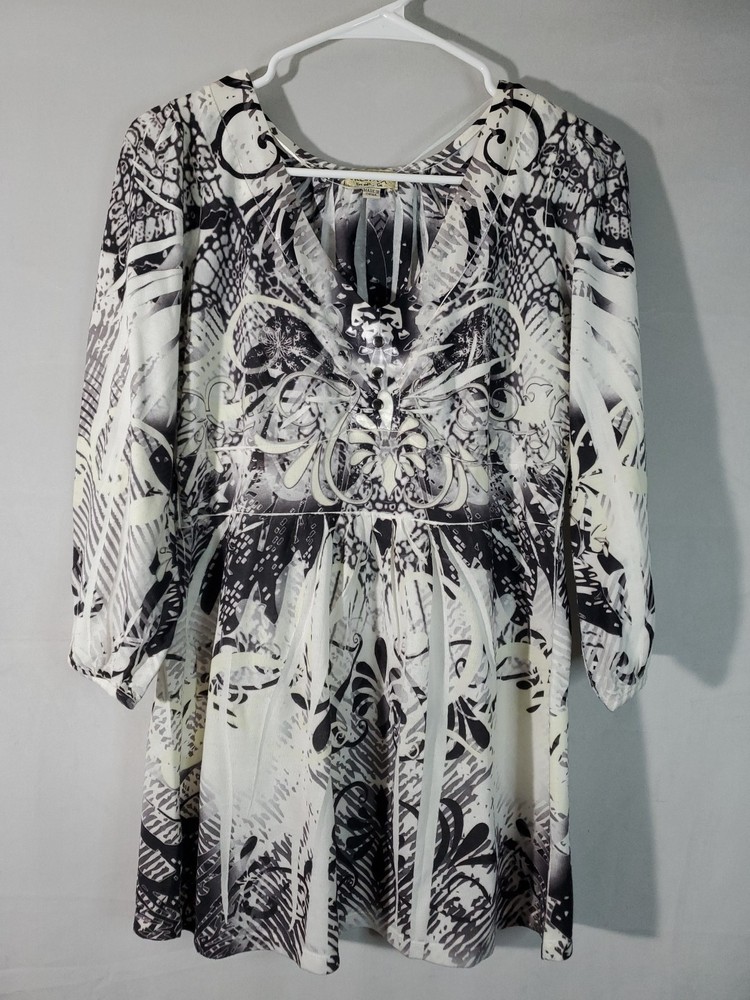 One World Blouse Women's Size Medium Black & White Floral 3/4 Sleeve Boho
