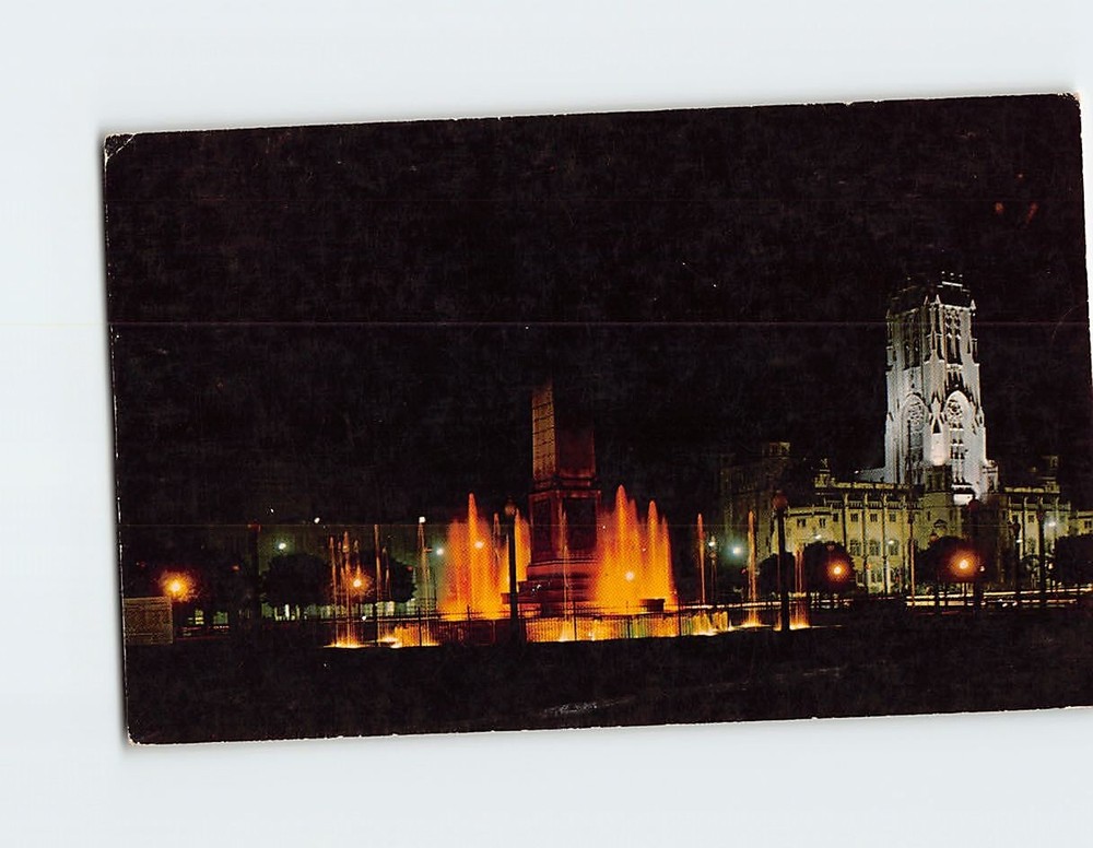 Postcard Indiana World War Memorial Plaza, Indianapolis, Indiana