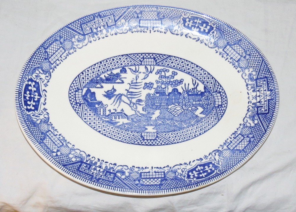 Blue Willow 11.7/8 inch Oval Serving Platter - Excellent