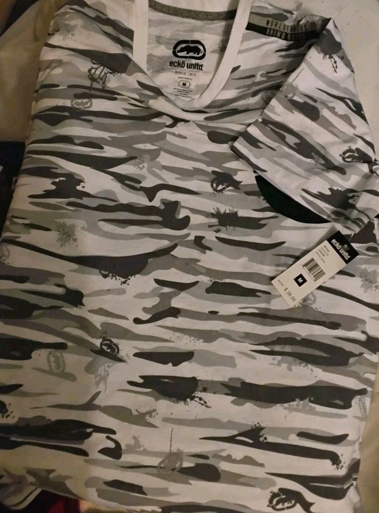 ECKO Unltd Men's Short Sleeve T-Shirt Gray/White Camo Size Medium
