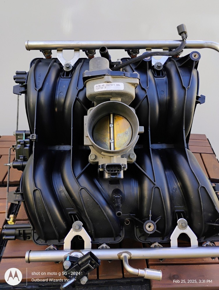 2004-2008 Ford F150 F250 F350 5.4L Triton Intake Manifold 5C3E-9Y452-BD