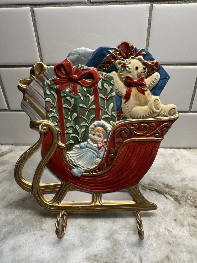 Fitz And Floyd Essentials Teddys Christmas Sleigh Plate 8” Hand-Painted Ceramic