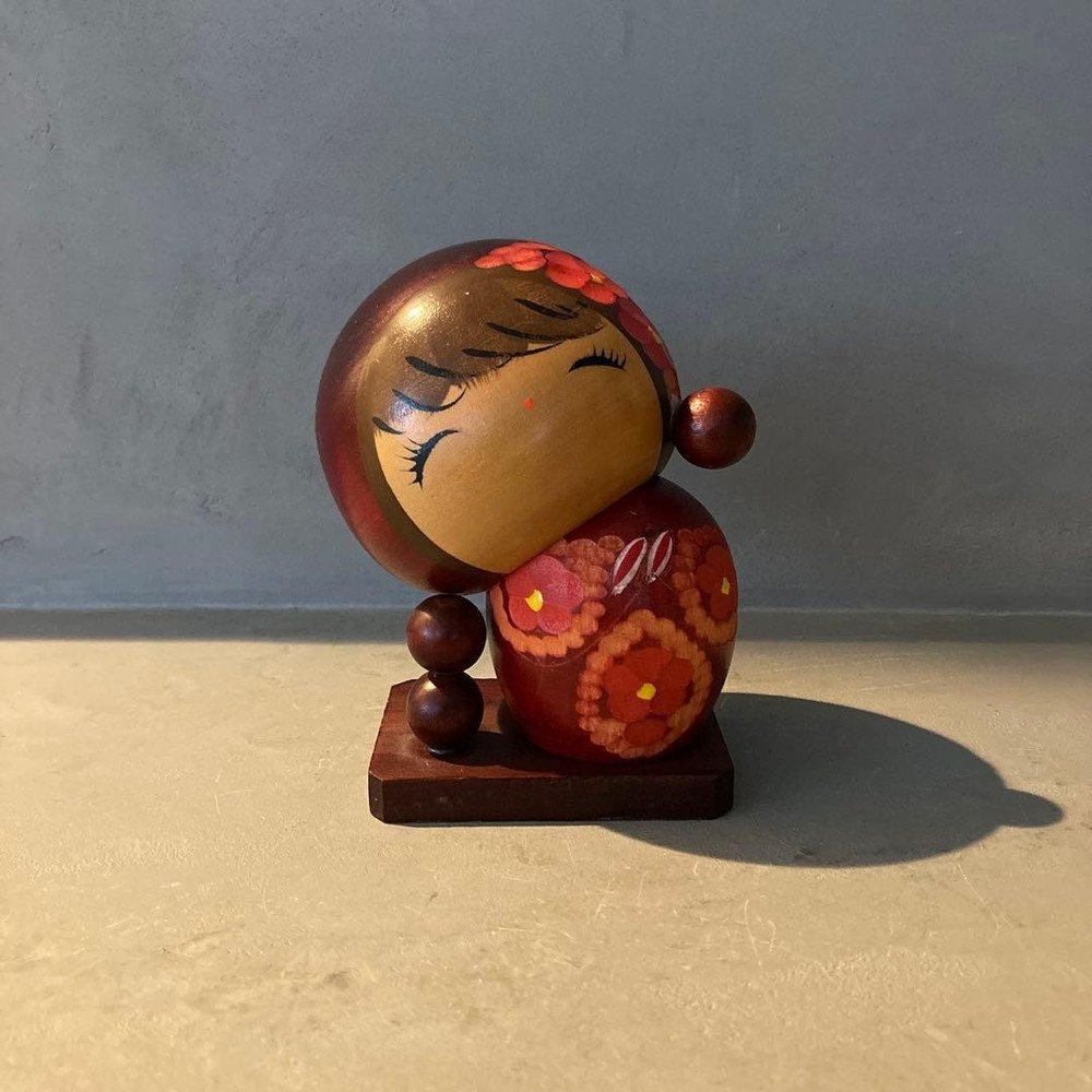 Kokeshi Smile Girl C-17 Creative Showa Retro Doll Cute Collectible