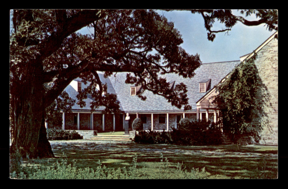 The Franklin D Roosevelt Library & Museum, Hyde Park, New York NY Postcard