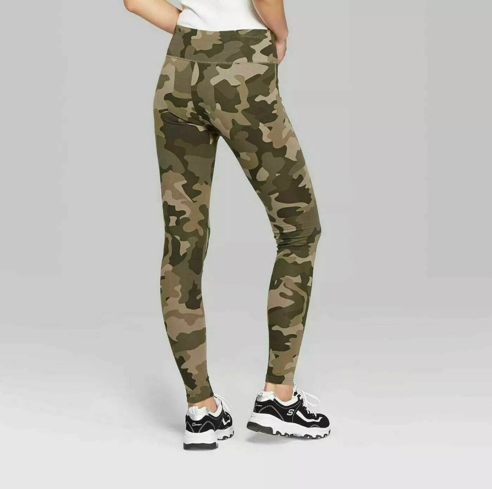 Leggings Women Size XS Wild Fable Olive Camo Print High-Rise