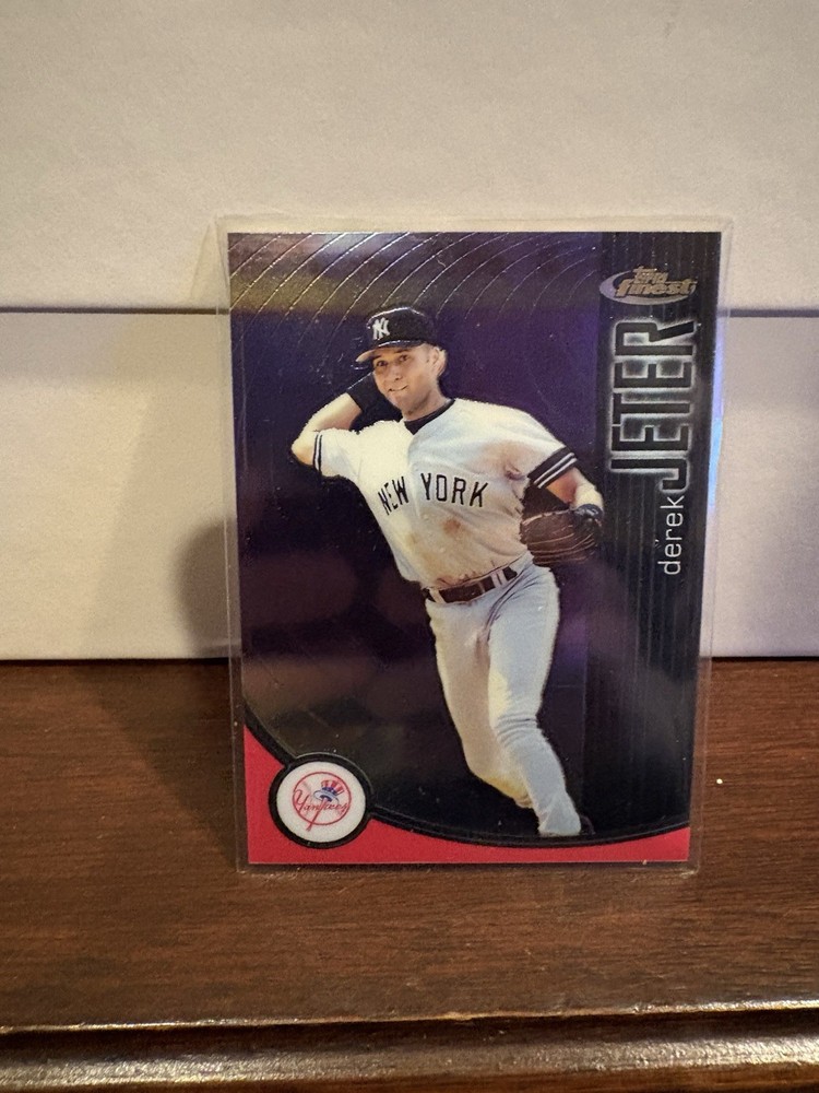 2001 Topps Finest - Derek Jeter #100 Serial Number /1999