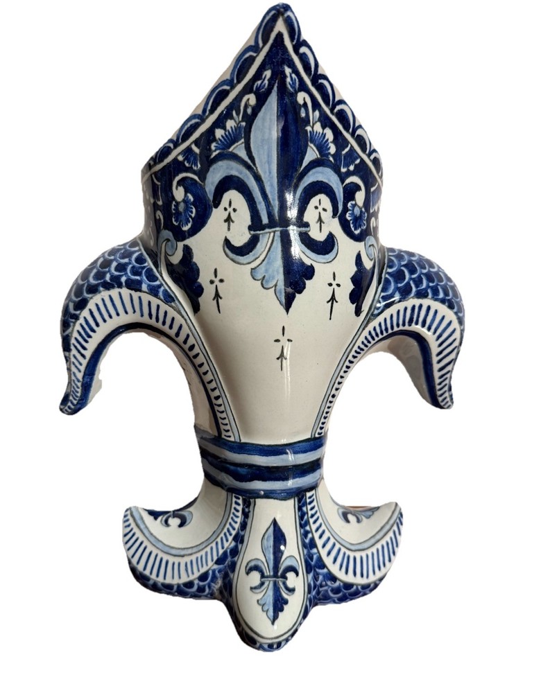 HB Quimper Beautiful Blue & White Hand Painted Ceramic Fleur-de-lis Vase 10.5”