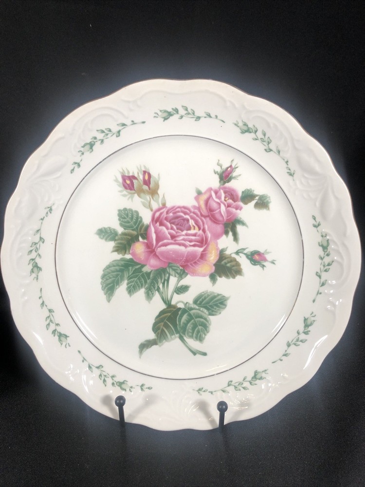 Gibson Victorian Rose Pattern 10 1/4 Inch Dinner Plates