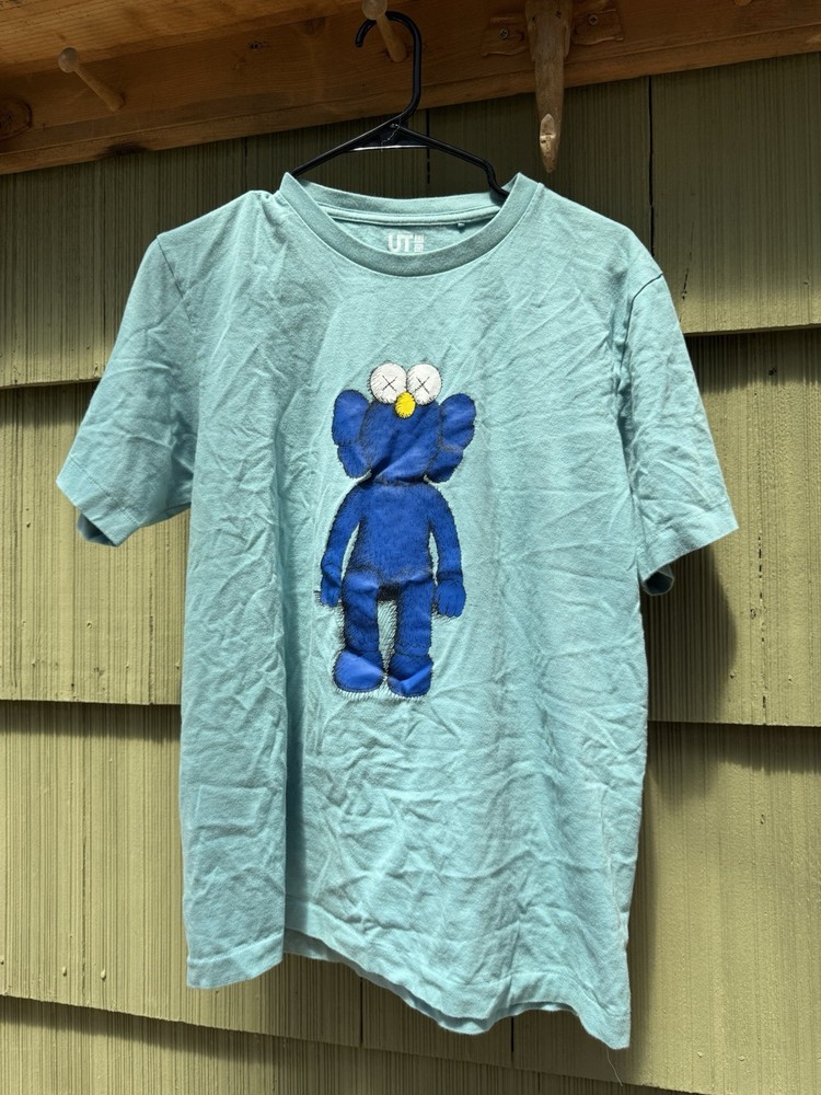 Uniqlo UT KAWS Companion Graphic Print Blue Crew Neck Short Sleeve T-Shirt L