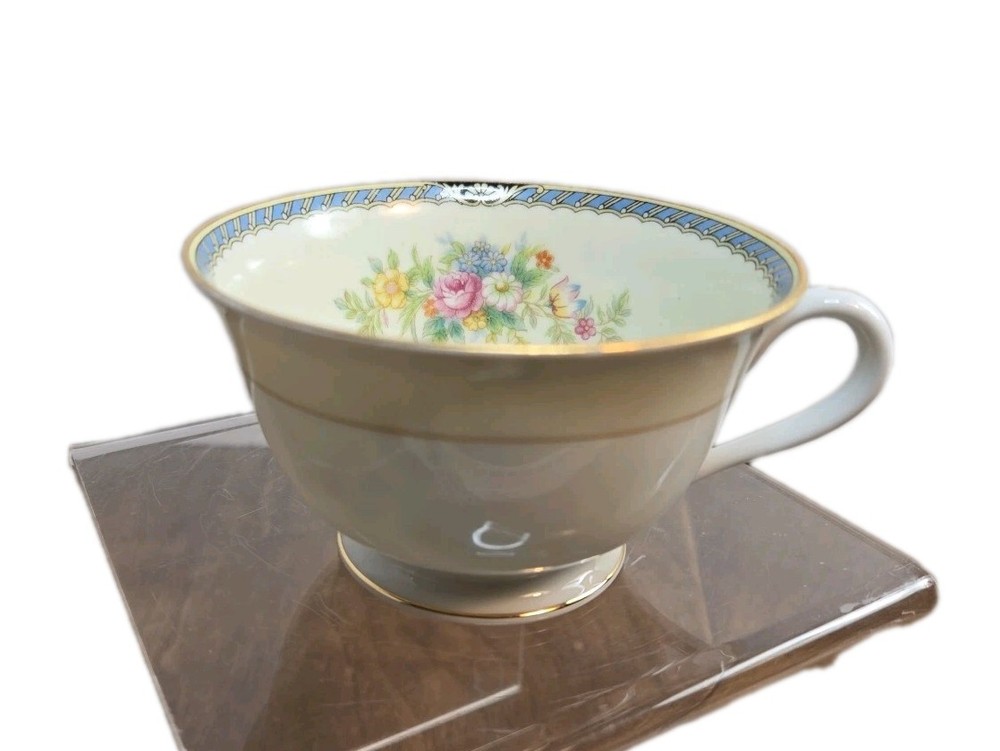 Noritake, China Tea Cup, Occupied Japan, Floral Spray Blue Rim With Gold Trim