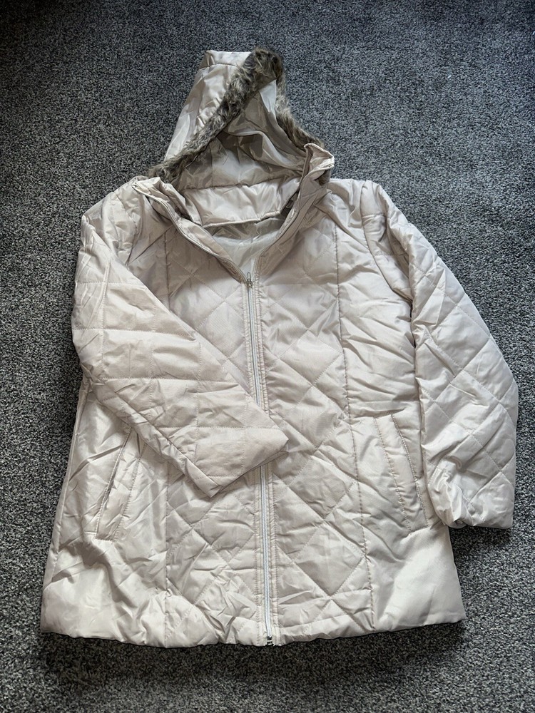Womens Anne De Lancay Coat Beige Quilted Pockets Faux Fur Hood Lined Size Small