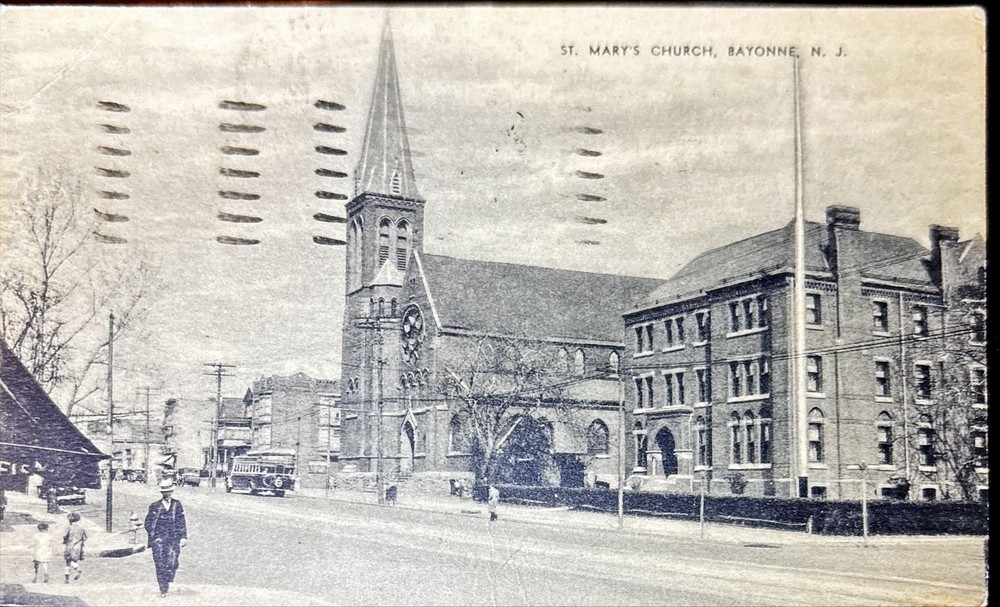 Bayonne NJ New Jersey St Mary's Church Street View Automobiles 1940 VTG Postcard