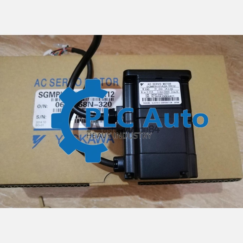 1PC New yaskawa SGMPH-01A2A-YR21 Servo Motors