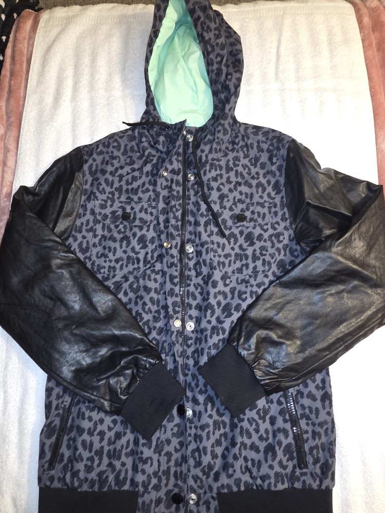 Empyre Bad Beat Leopard Print 10K Snowboard Jacket Zip-up, Hooded, Size Medium