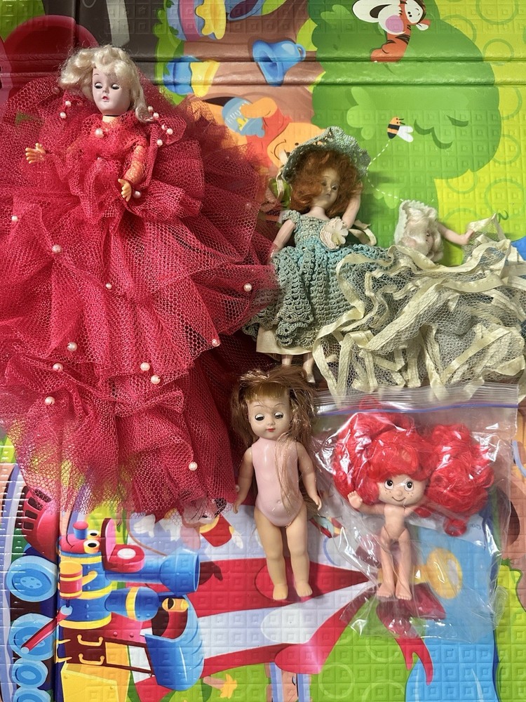 #N3 Lot of vintage dolls to repair