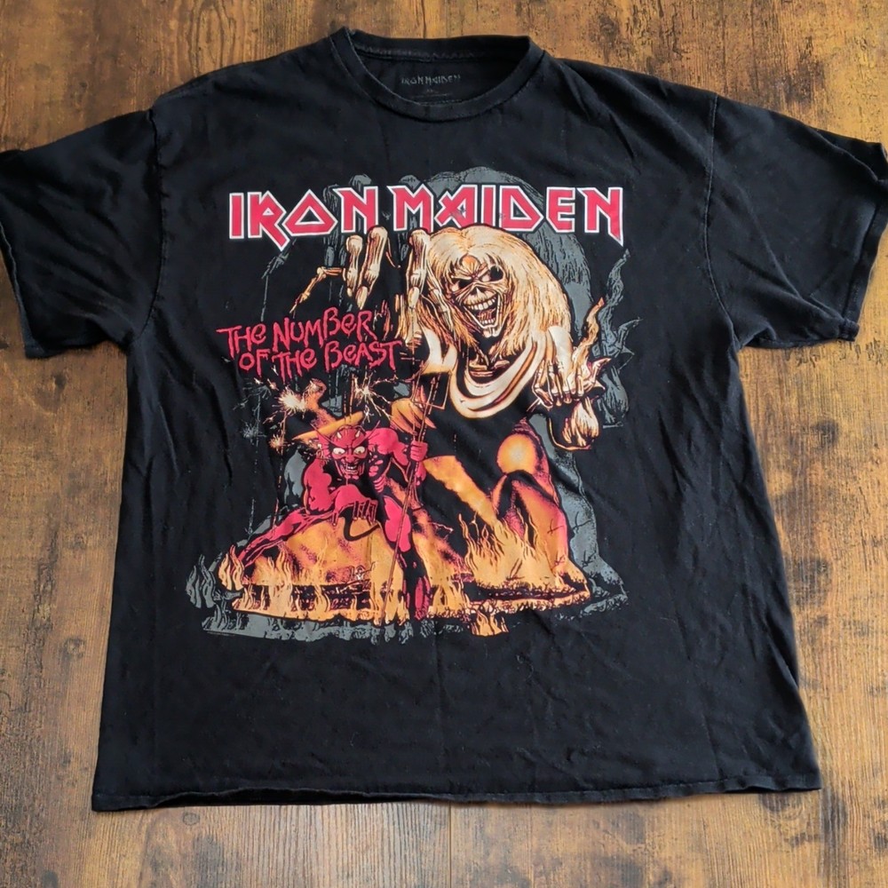 Iron Maiden Men's Black Eddie Graphic The Number of the Beast T-Shirt XL
