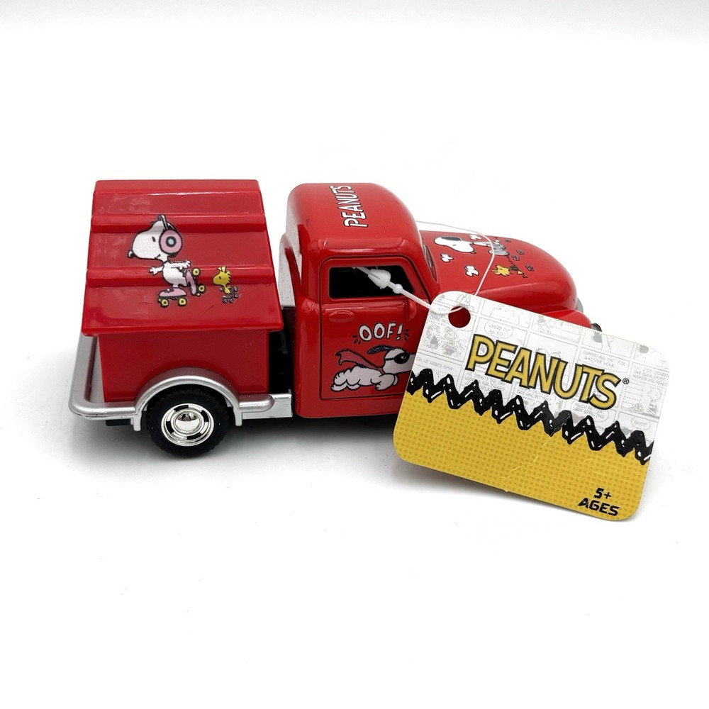 New Peanuts Snoopy & Woodstock Extremely Rare Red Diecast 5.5