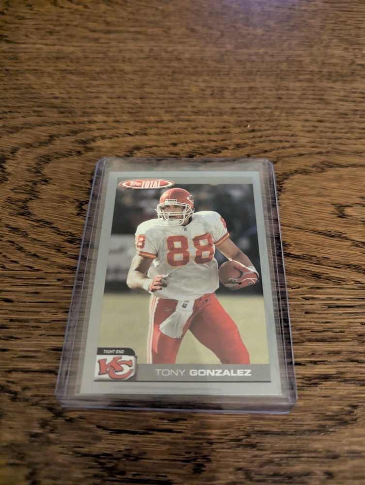 2004 Topps Total - Tony Gonzalez #208