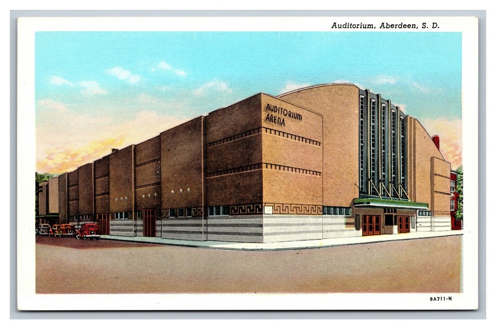 Aberdeen, SD South Dakota, Auditorium, Linen Postcard