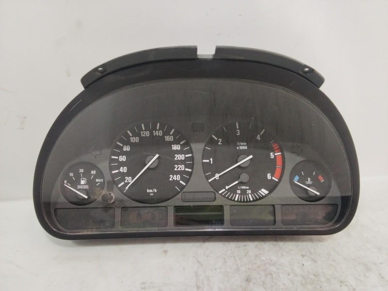 62118381198 Instrument Panel BMW 5 Series Sedan E39 525TDS 1995 1839541