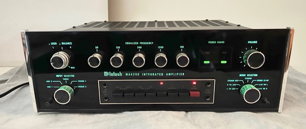 McIntosh MA6200 integrated amplifier