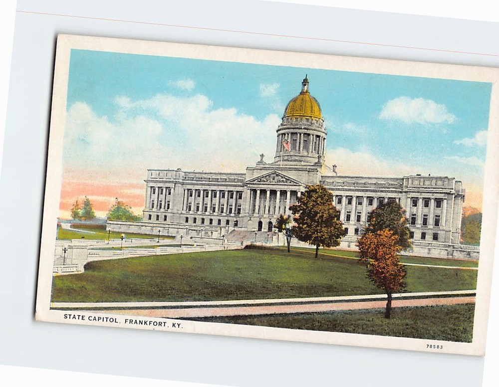 Postcard State Capitol Frankfort Kentucky