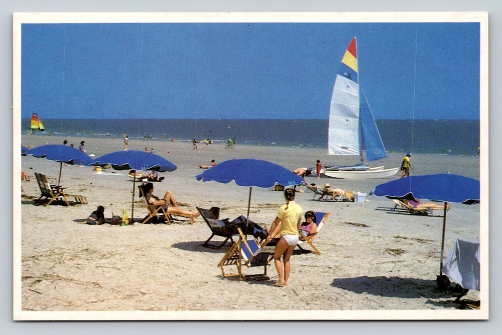 Beautiful Beach View ST. SIMONS ISLAND Georgia Ocean Fashion VINTAGE Postcard