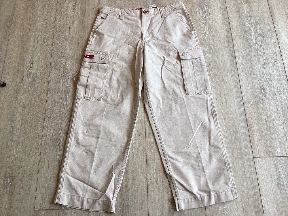 NWT Tommy Hilfiger Men's Relaxed Fit Khaki Cargo Pants 34x30