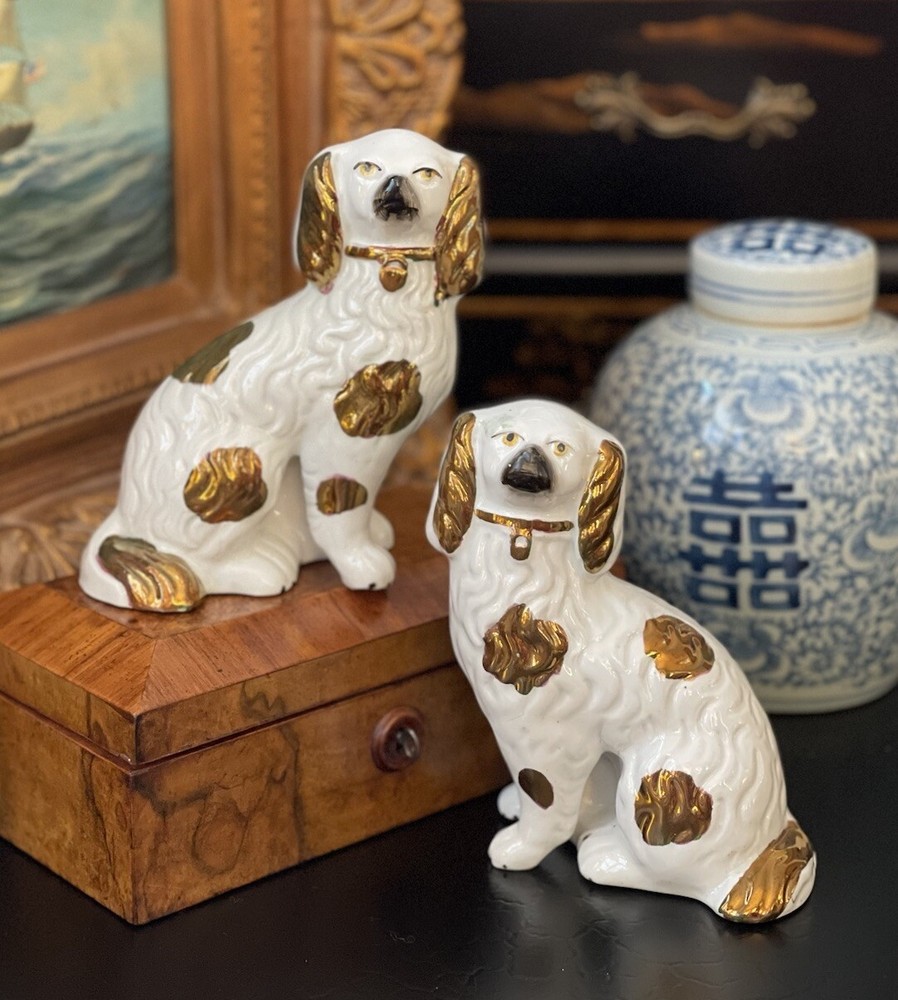 Splendid Rare Petite 19C English Staffordshire Copper Spaniel Mantle Dog Pair 6”