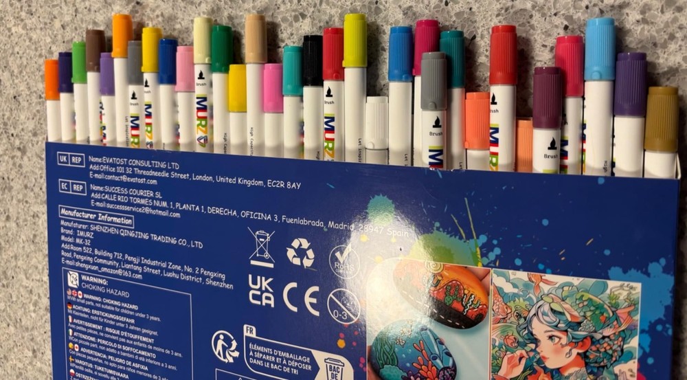 32 Dual-Tip Acrylic Markers Vibrant Non-Bleed Paint Pens for Art Multi-Surface Use