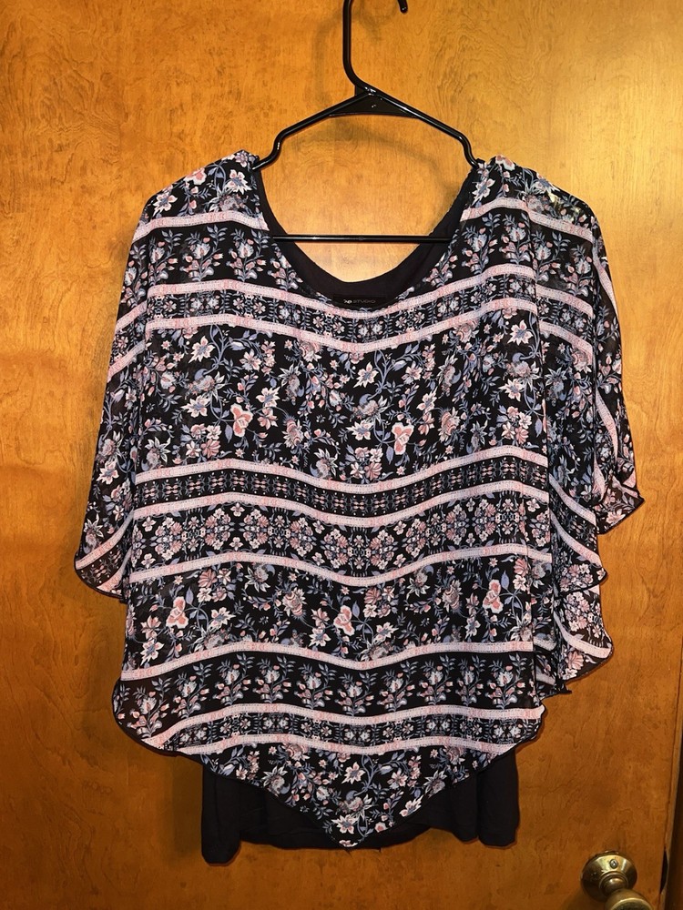 AB Studio Women's L Black Pink Blue Floral Chiffon Scoop Neck Ruffle Pullover