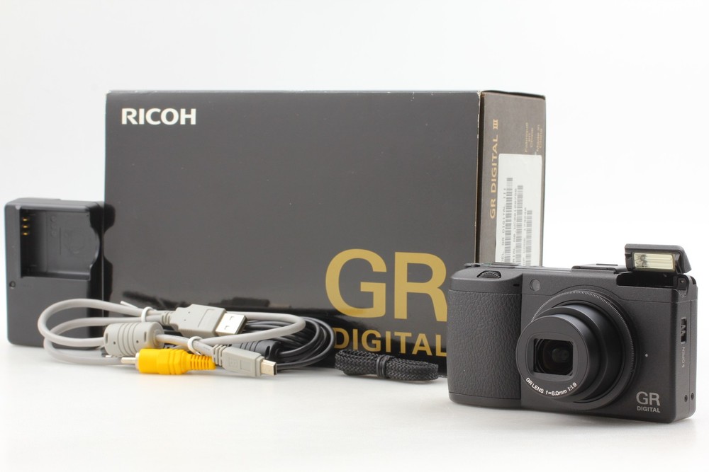 SC:1194 [Top MINT IN BOX] Ricoh GR Digital III 10.0MP Digital Camera From JAPAN