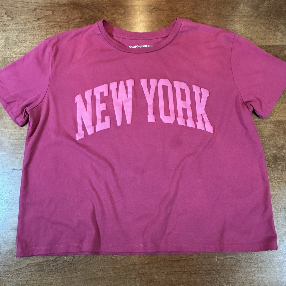 Grayson Threads T-Shirt Women L Pink New York Graphic Boxy Crop Short Sleeve Tee