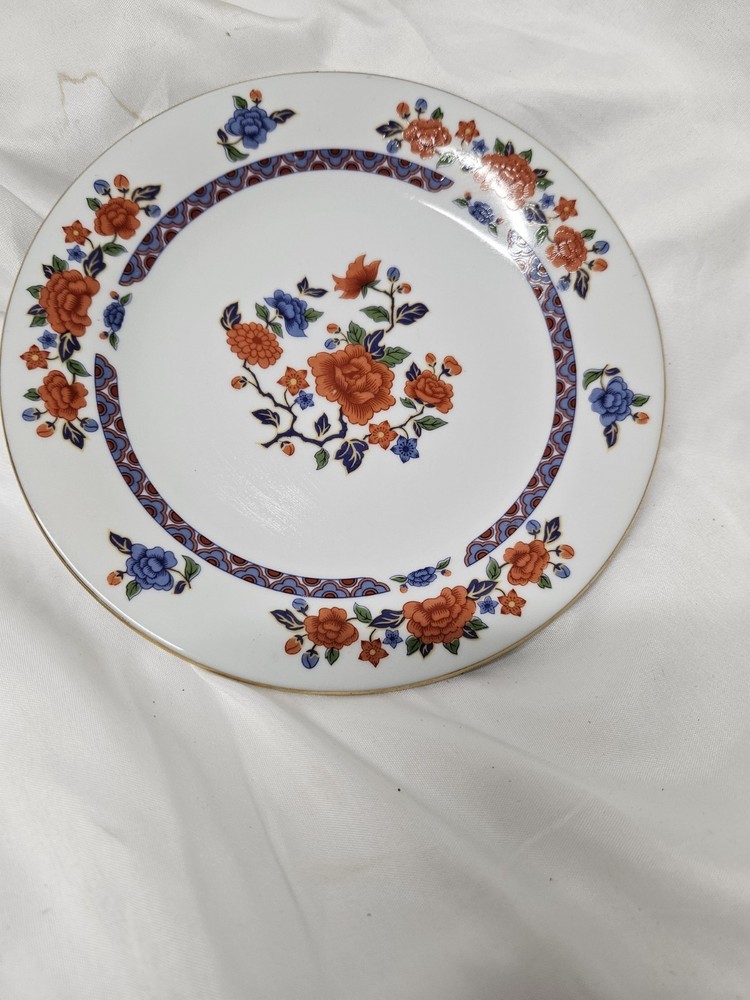 Crown Ming China Jian Shiang Old Imari Dinner Plate Orange Rust Blue Gold Trim