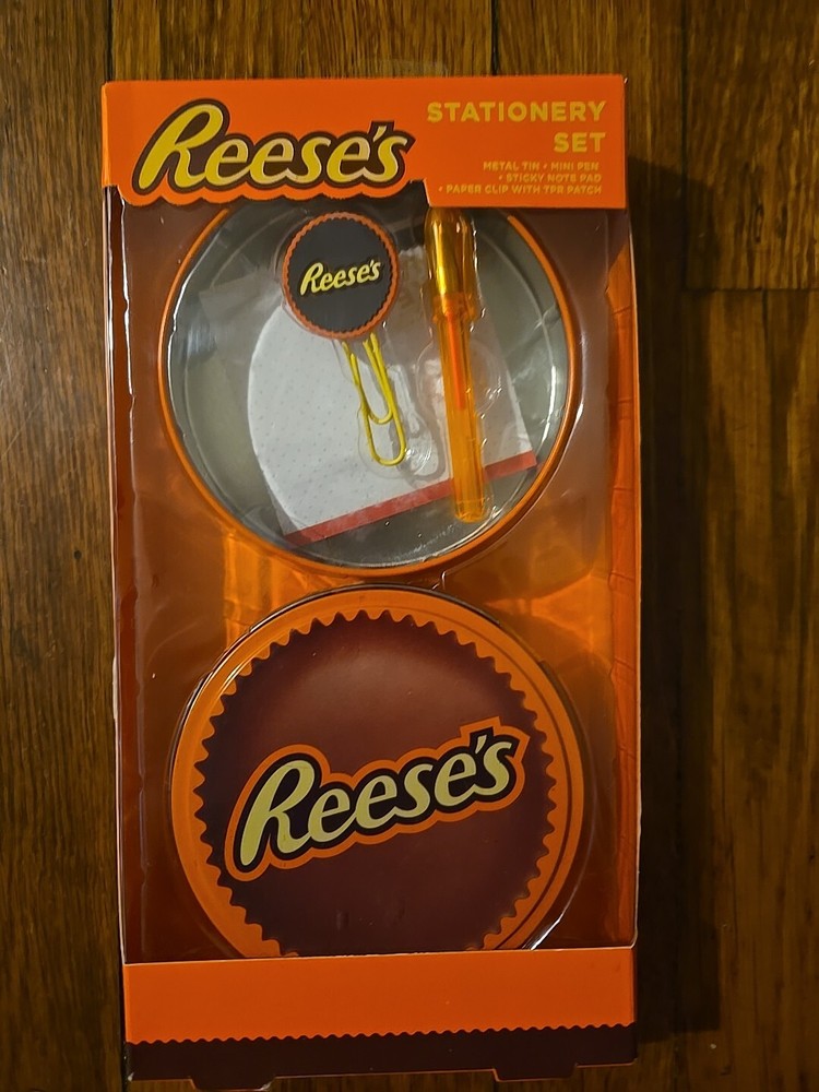 Reese's Stationery Set