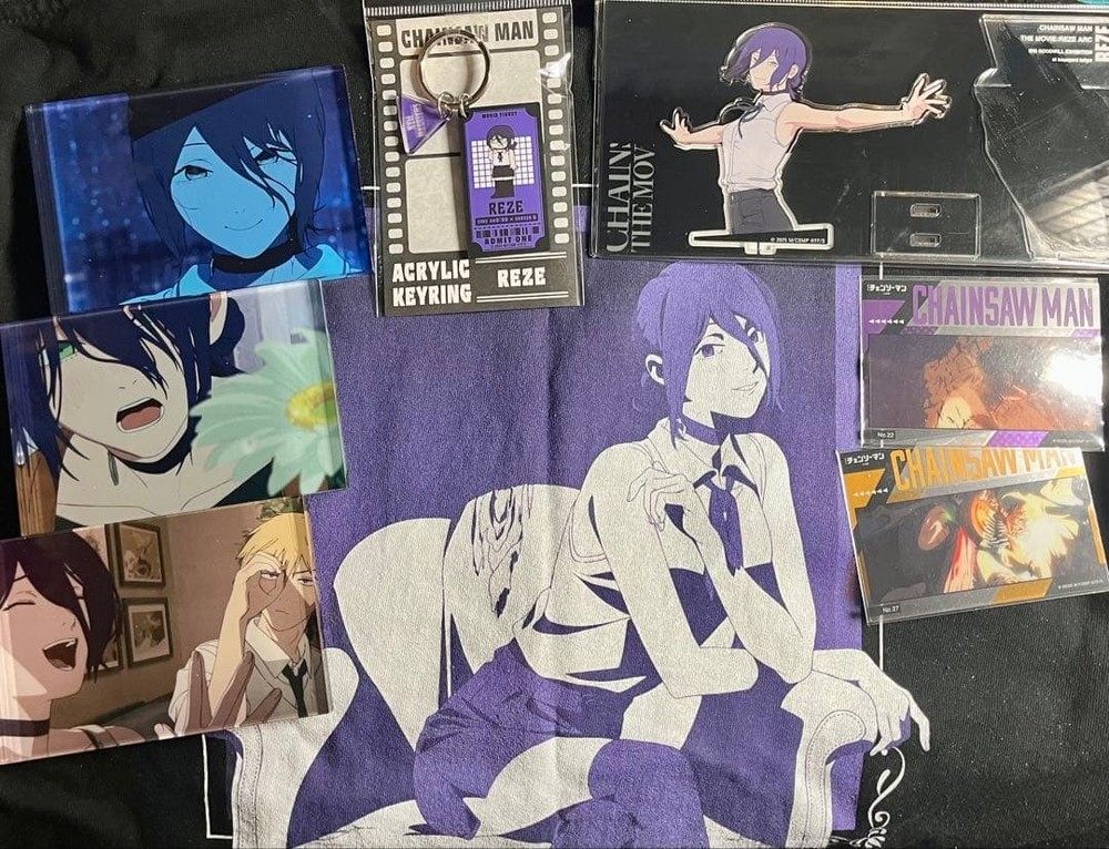 Chainsaw Man Reze Movie Goods Set PLAZA T-Shirt L Acrylic Stand Block Card 8pcs