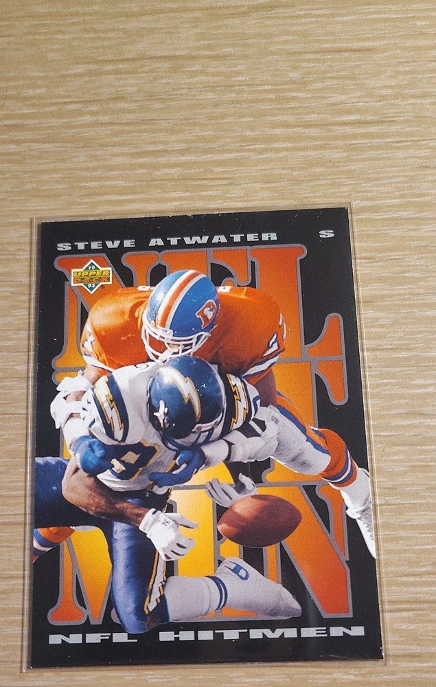 1993 Upper Deck - NFL Hitmen Steve Atwater #56