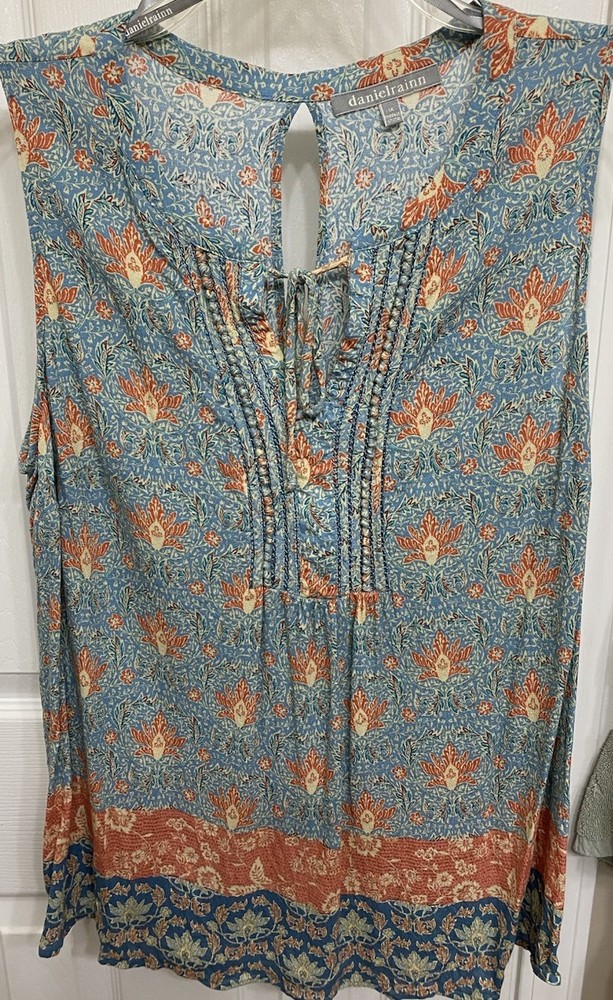 daniel rainn Womens Sleeveless Top.  1X.  New Without Tags.  Very Pretty.
