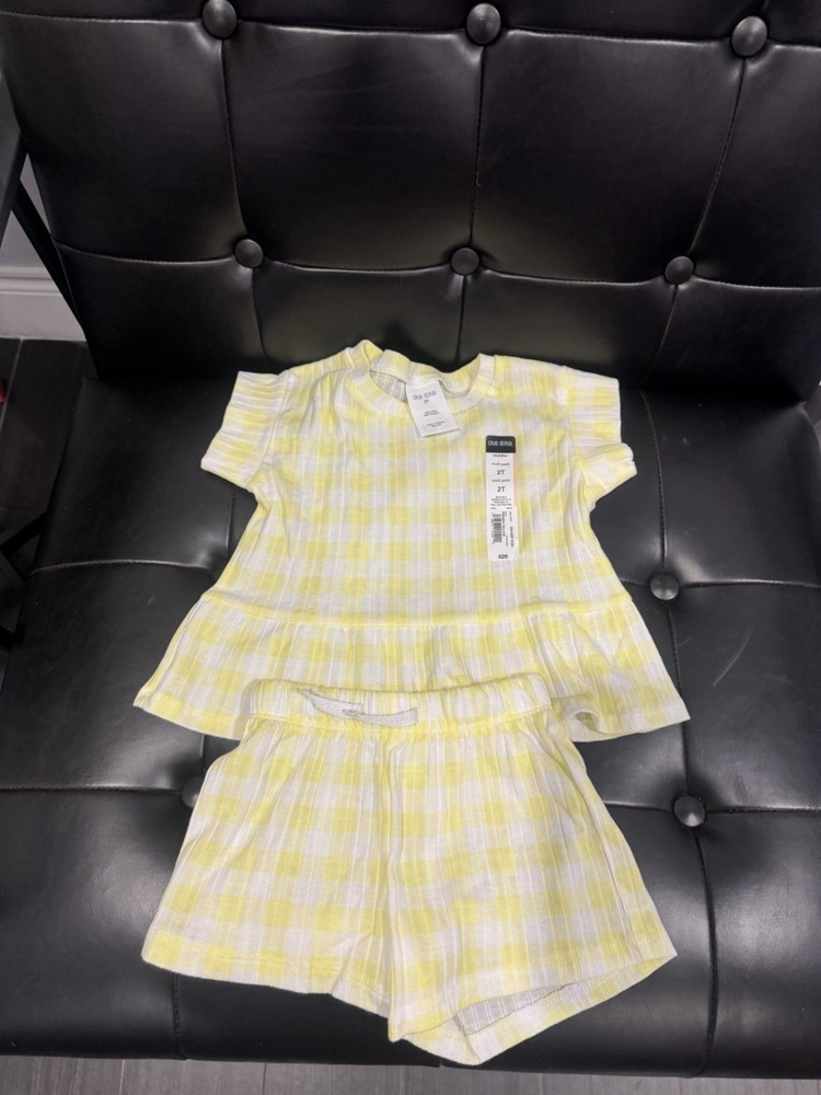 OshKosh B’gosh Toddler Girls 2T Yellow Gingham Shirt & Shorts Set NWT