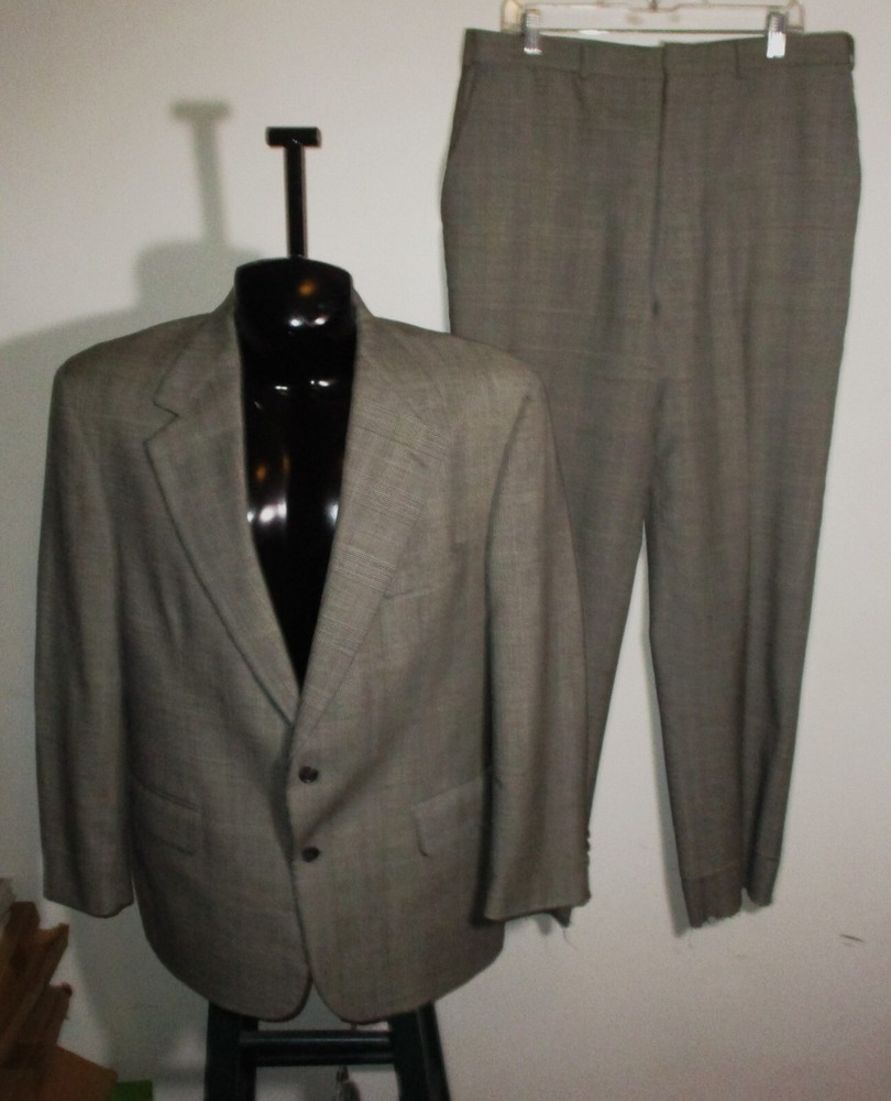 Men's BILL BLASS Gray 100% Wool 2 Pc Suit Size 44 R, 35X31